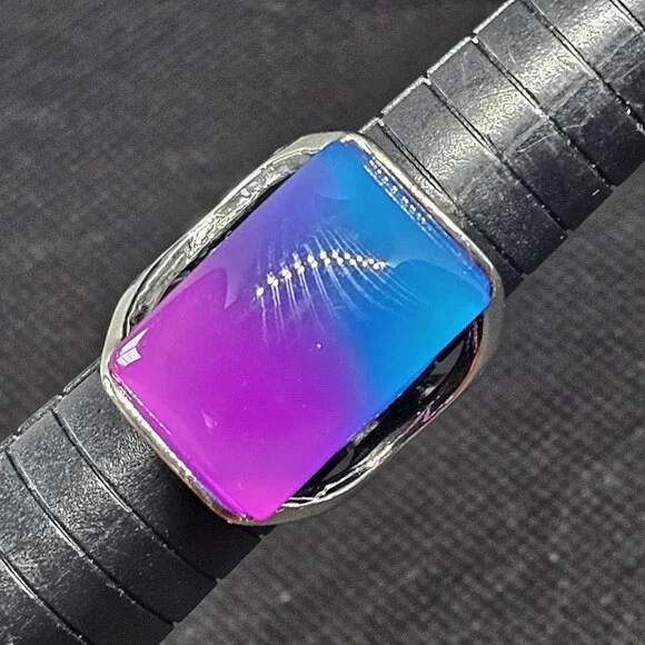 Purple Blue Ombre Lucite Dome Ring Sz 8.5 Squared Statement Silver Tone Neon - Picture 6 of 9